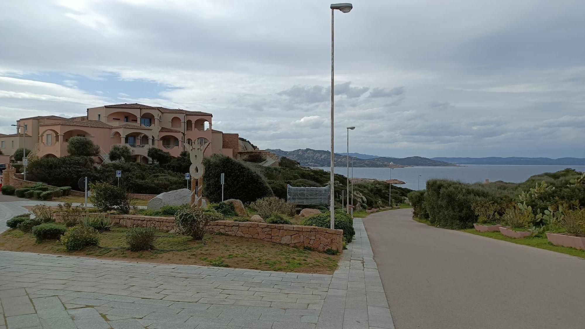 Appartamento Vista Mare Punta Tegge 马达莱纳 外观 照片